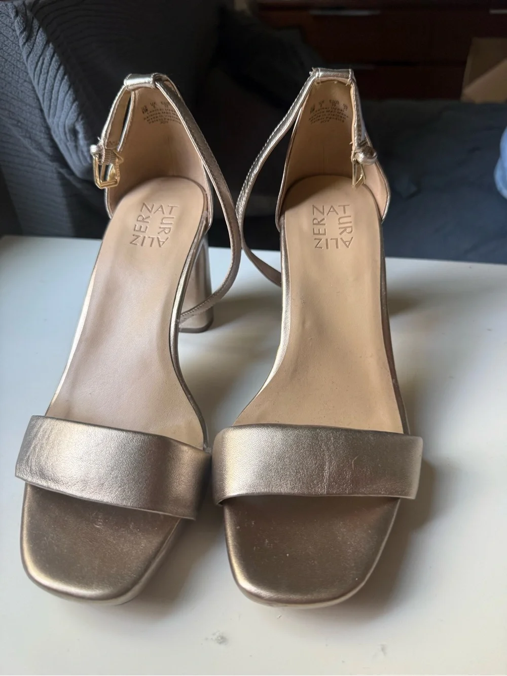 Naturalizer Joy sandal with wide 4” block heel sz 8.5 Wide NWOT